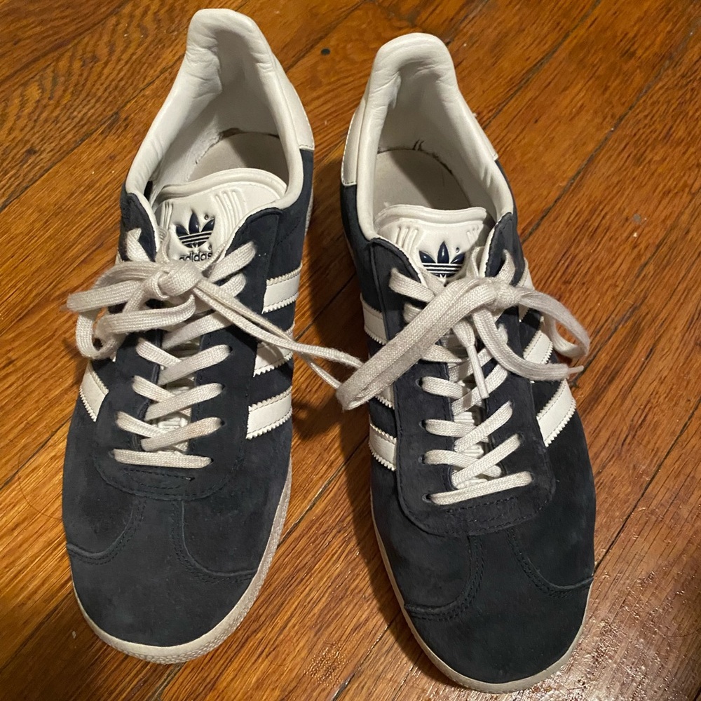 Navy blue Adidas Gazelle